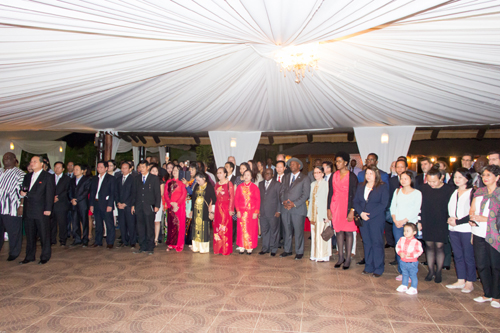 Во многих странах мира празднуют 70-летие Августовской революции и Независимости СРВ